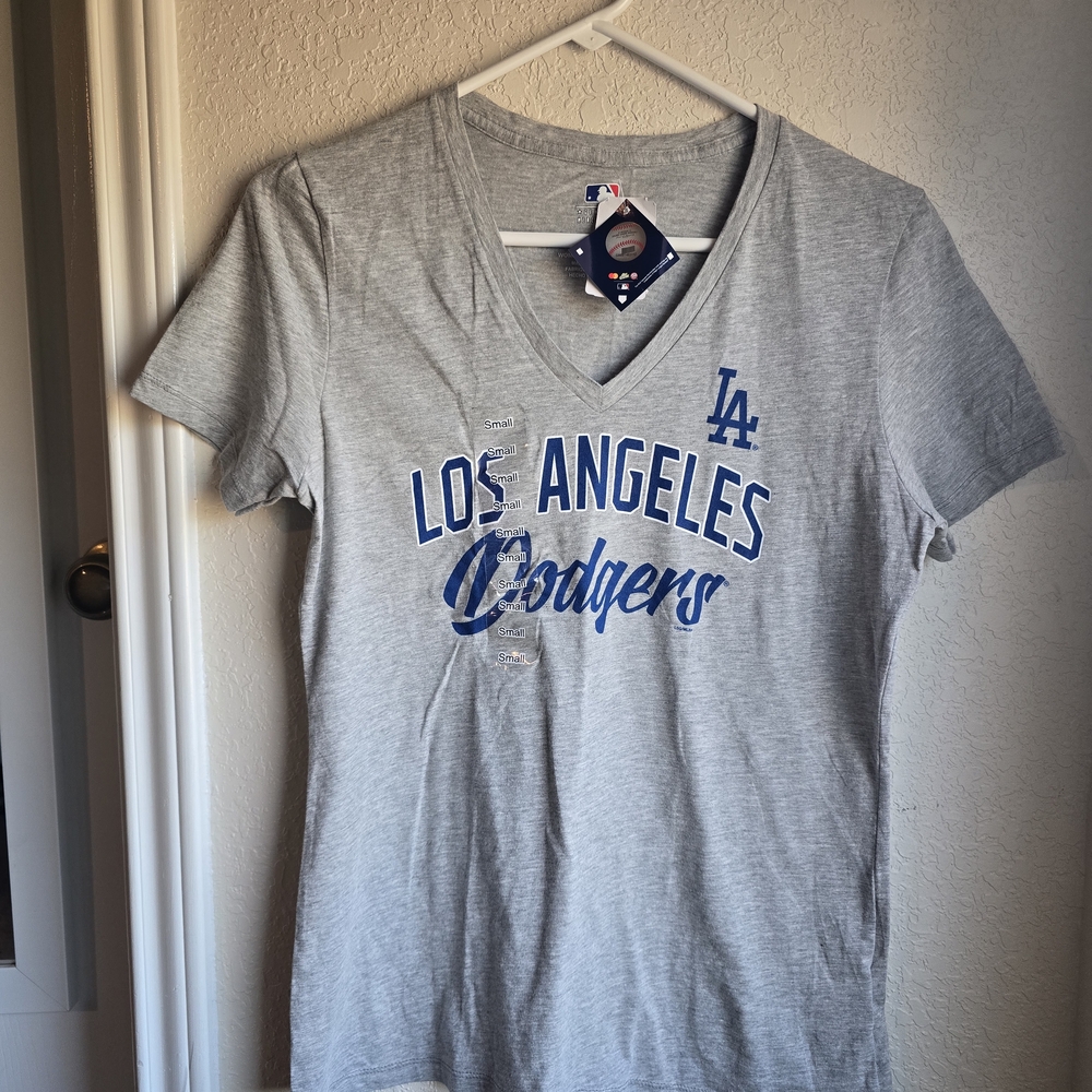 LA DODGERS Genuine Merchandise Light Gray Dodgers V-Neck Tee
